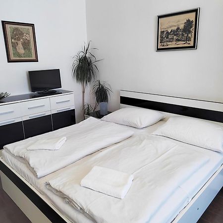 Tower Apartment Praga Zewnętrze zdjęcie