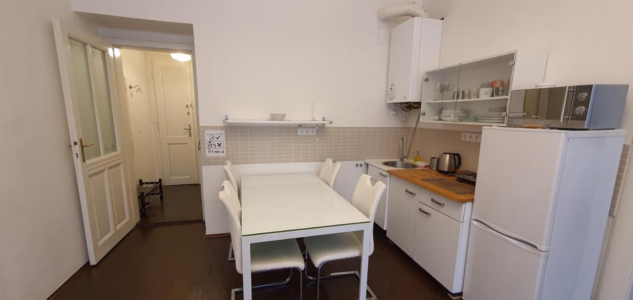 Tower Apartment Praga Zewnętrze zdjęcie