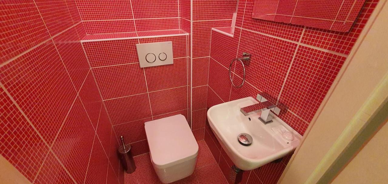 Tower Apartment Praga Zewnętrze zdjęcie