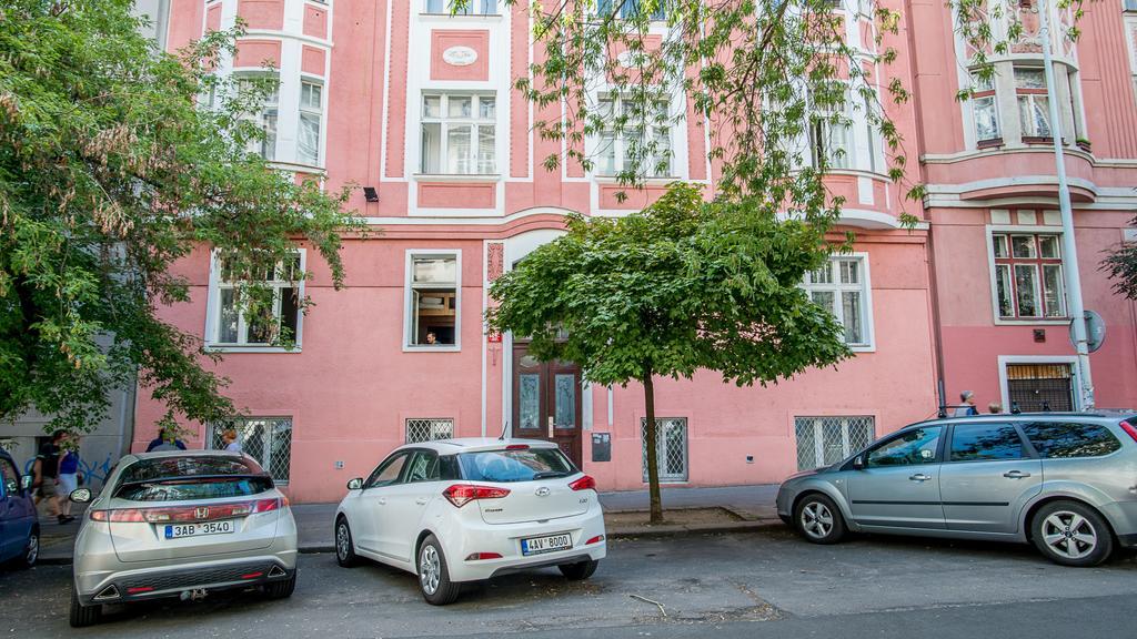 Tower Apartment Praga Zewnętrze zdjęcie