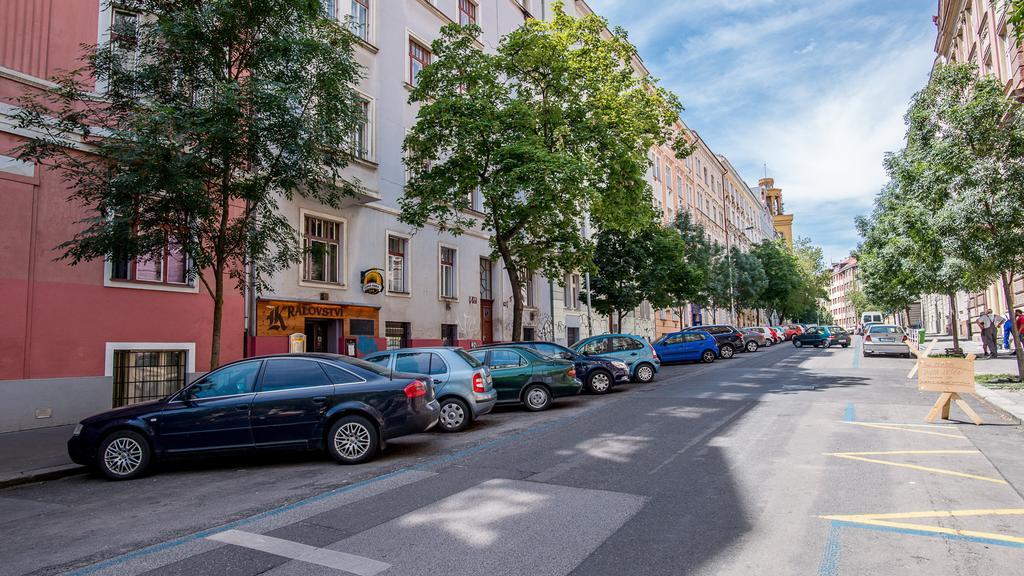 Tower Apartment Praga Zewnętrze zdjęcie