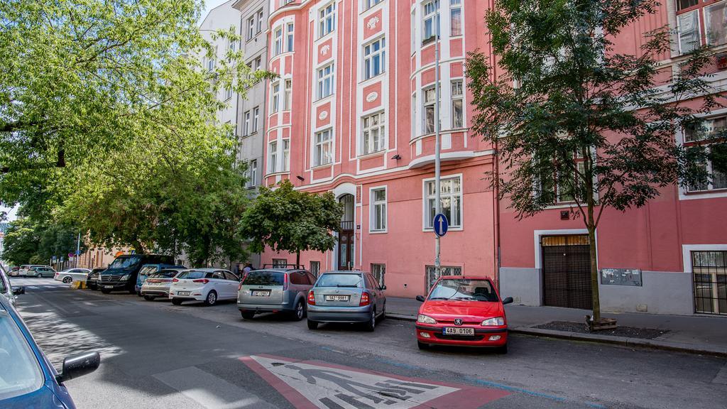 Tower Apartment Praga Zewnętrze zdjęcie