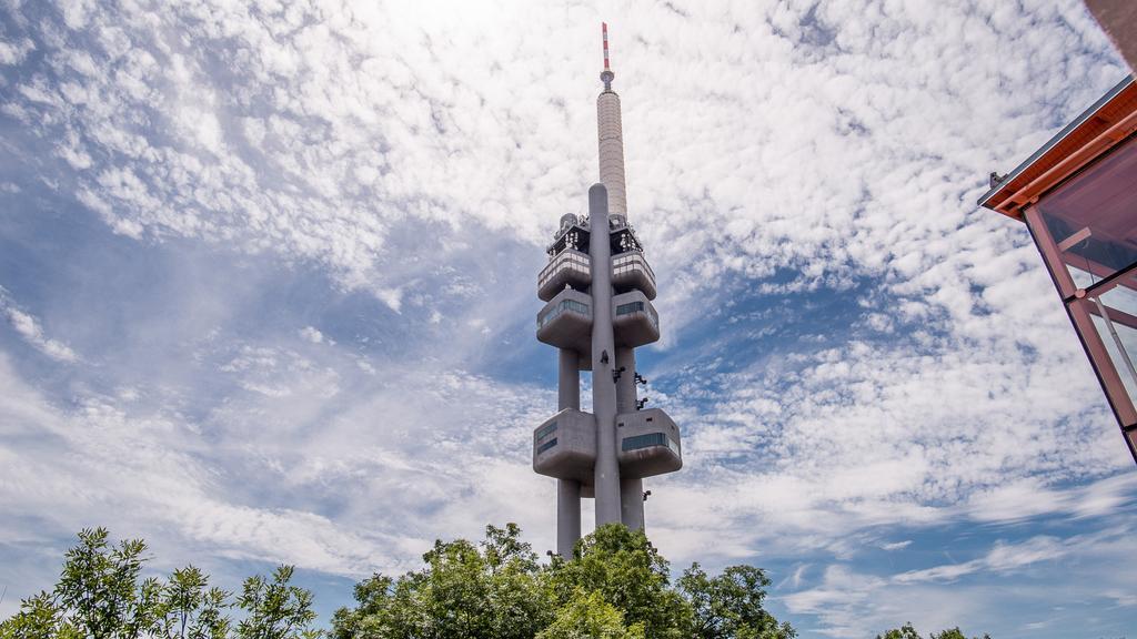 Tower Apartment Praga Zewnętrze zdjęcie